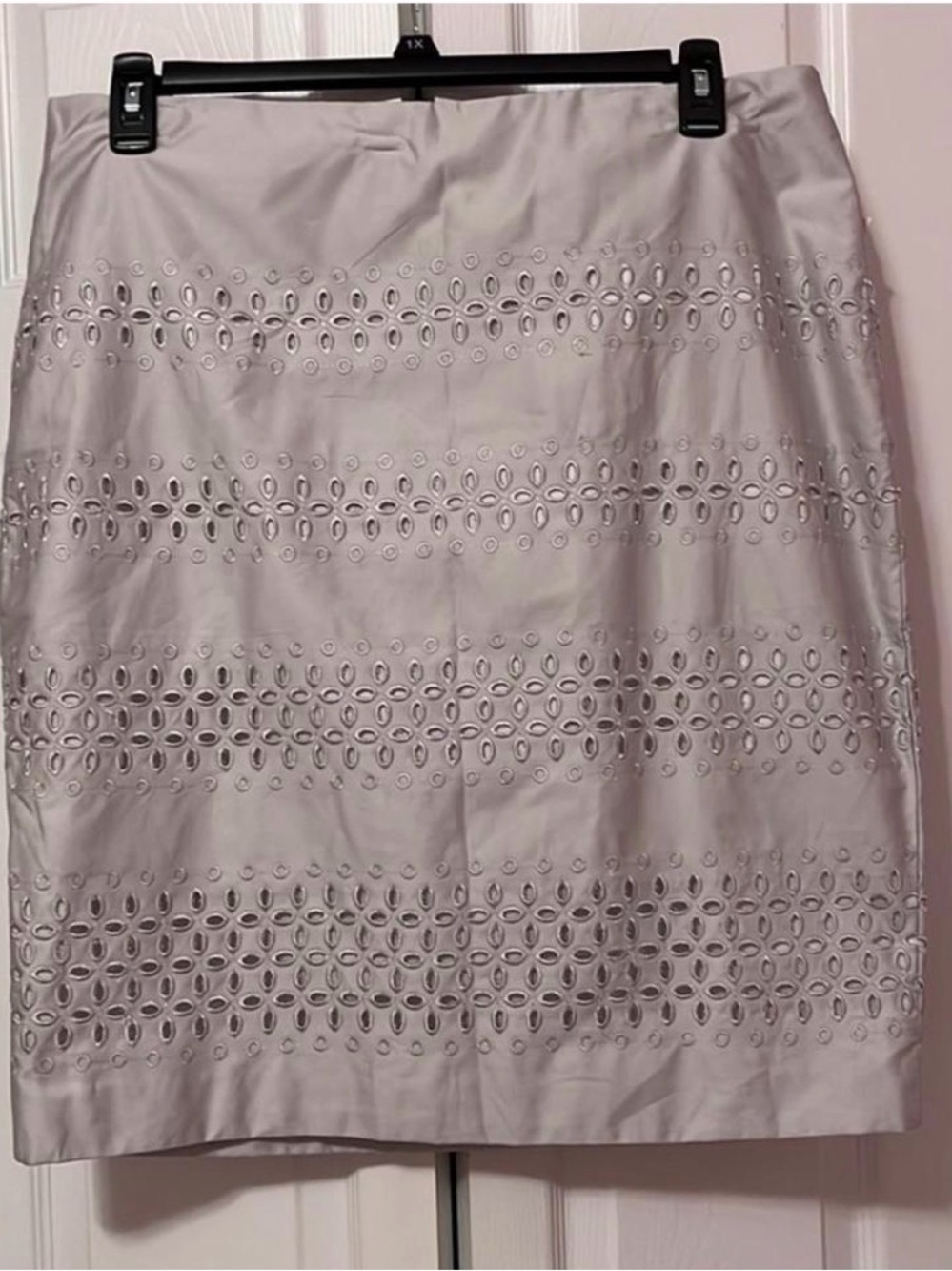 Women's Eyelet Pencil Skirt in Light Gray